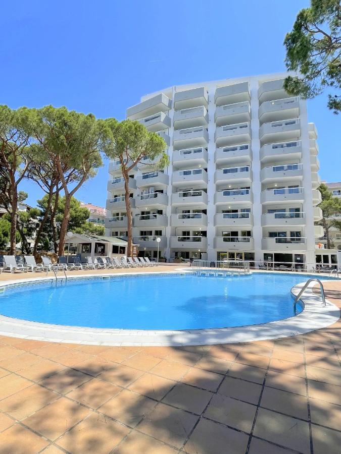 Rentalmar Blue Beach & Pool Salou Bagian luar foto