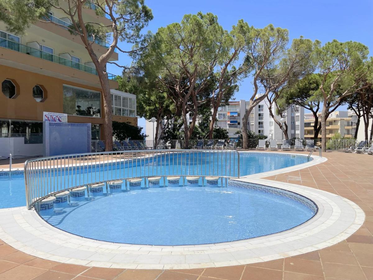 Rentalmar Blue Beach & Pool Salou Bagian luar foto