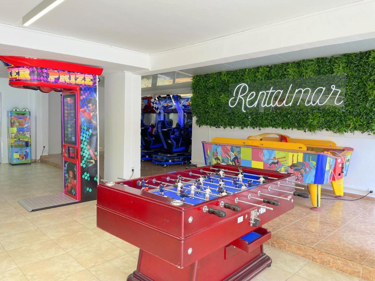 Rentalmar Blue Beach & Pool Salou Bagian luar foto