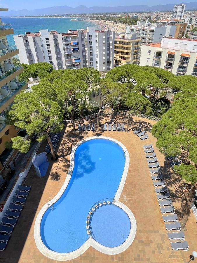 Rentalmar Blue Beach & Pool Salou Bagian luar foto